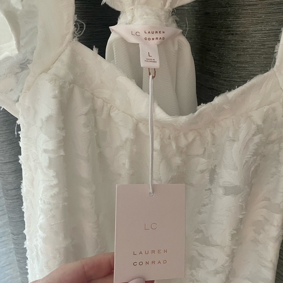 LC Lauren Conrad White tank top with Romantic Ruffle Details - Picture 2 of 3